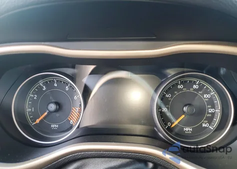 2015 Jeep Cherokee Limited z USA, uszkodzony, nr VIN 1C4PJMDS7FW688552